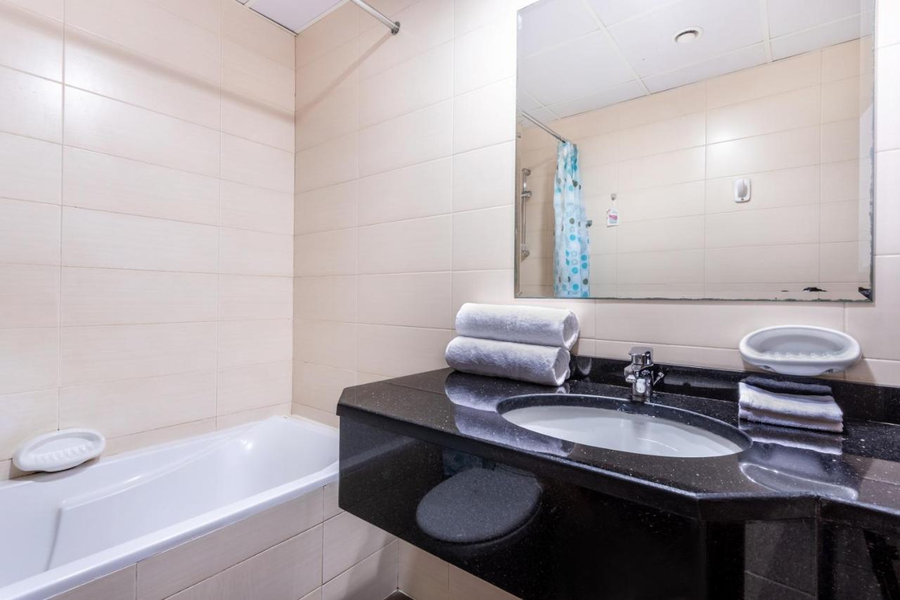 Live Spacious 3Br Apartment All En Suite & Balcony Dubai Ngoại thất bức ảnh