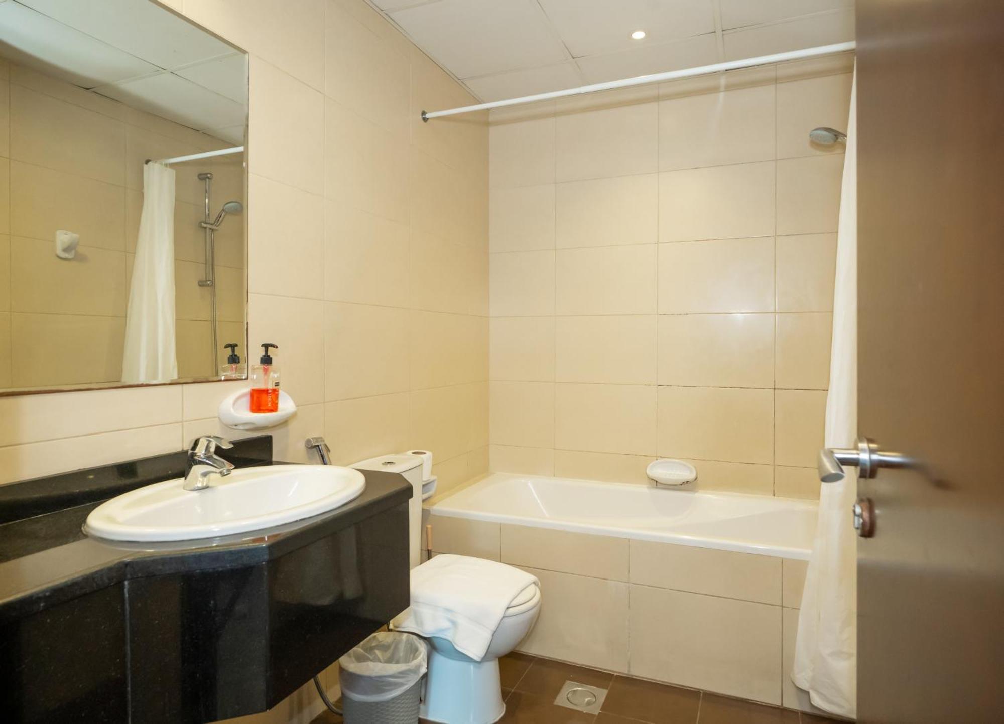Live Spacious 3Br Apartment All En Suite & Balcony Dubai Ngoại thất bức ảnh
